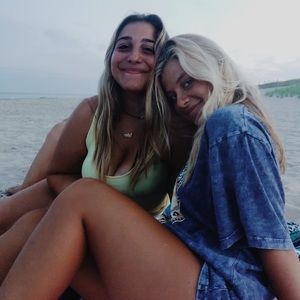 Meet your Posher, Carlie